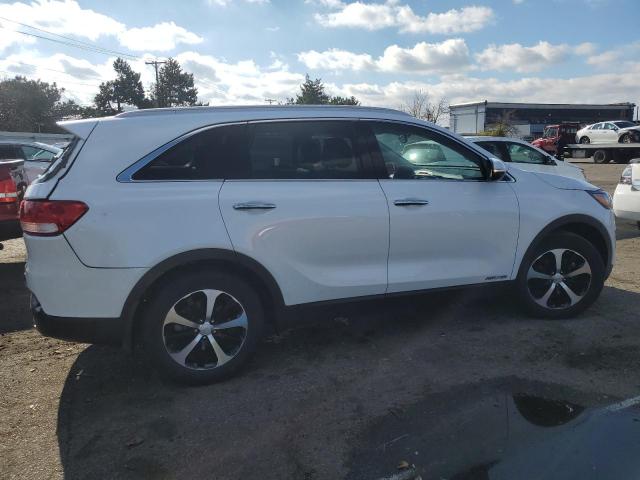 Image 3 of 2016 KIA SORENTO EX 2016 with VIN 5XYPHDA50GG158612