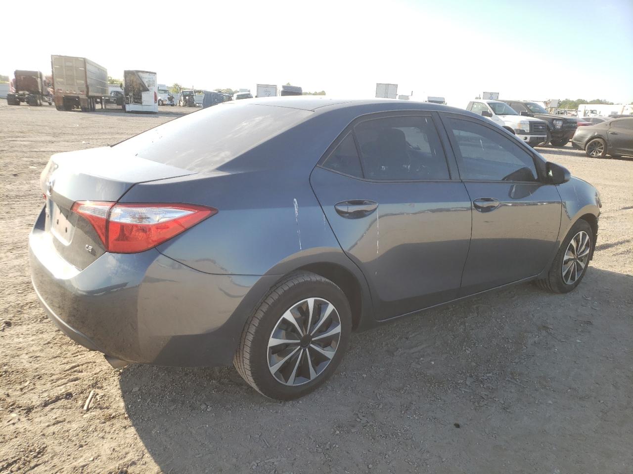 Image 3 of 2015 TOYOTA COROLLA L 2015 with VIN 2T1BURHEXFC403631