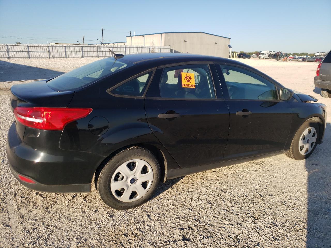 Image 3 of 2018 FORD FOCUS S 2018 with VIN 1FADP3E20JL239594