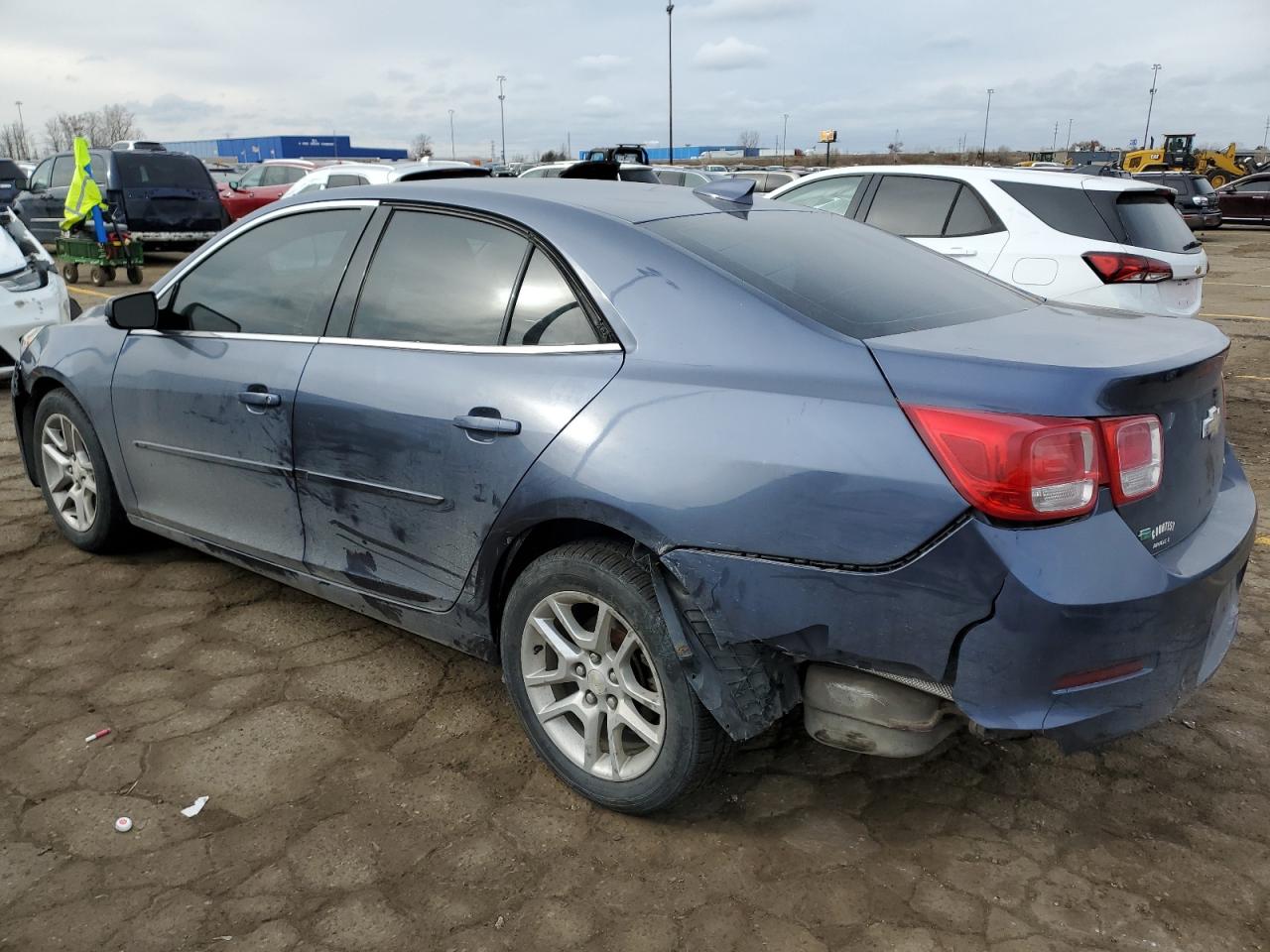 Изображение 2 Chevrolet Malibu 1Lt 2015 с VIN 1G11C5SL4FF232227