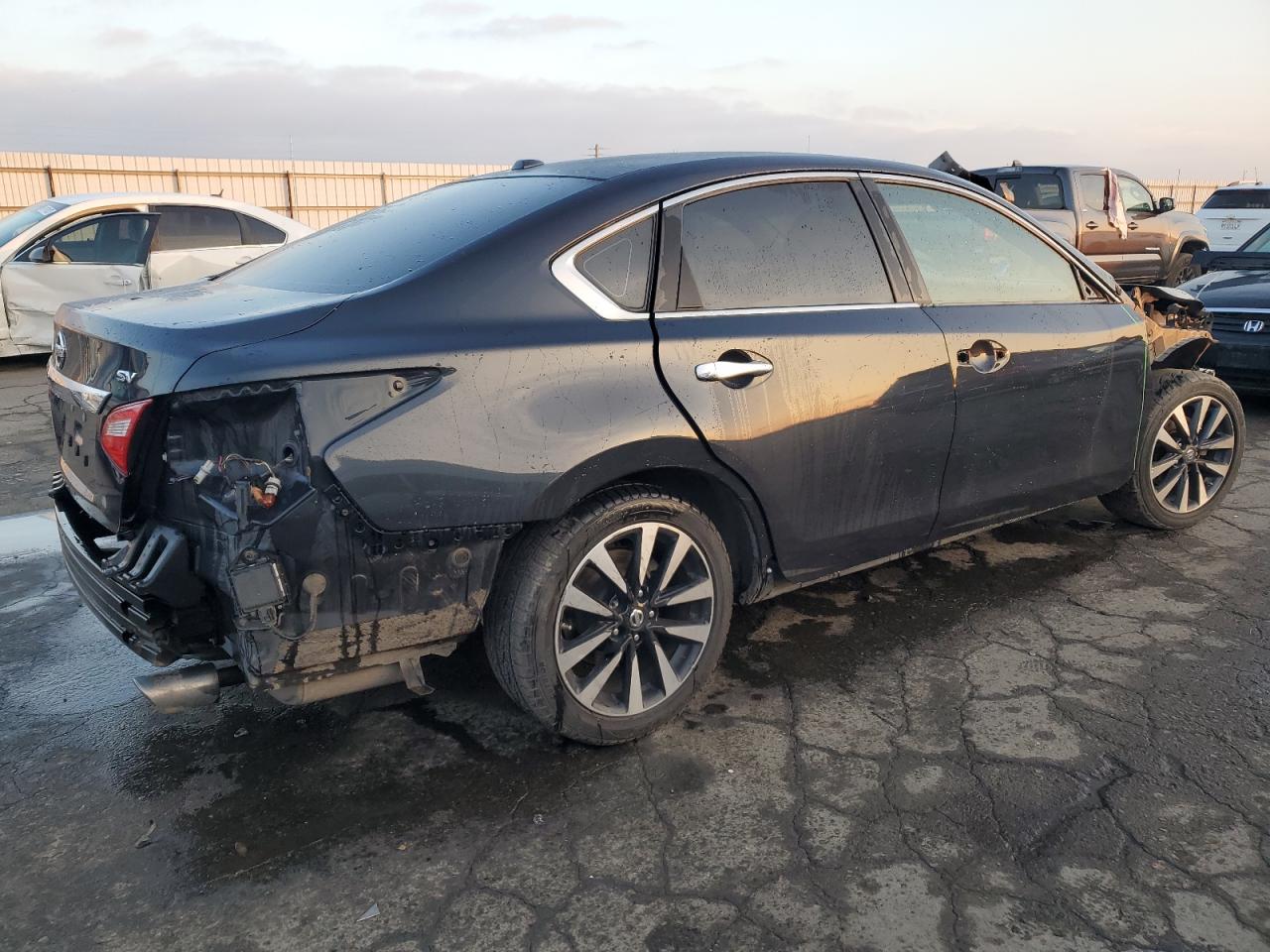 Image 3 of 2017 NISSAN ALTIMA 2.5 2017 with VIN 1N4AL3AP8HC127099