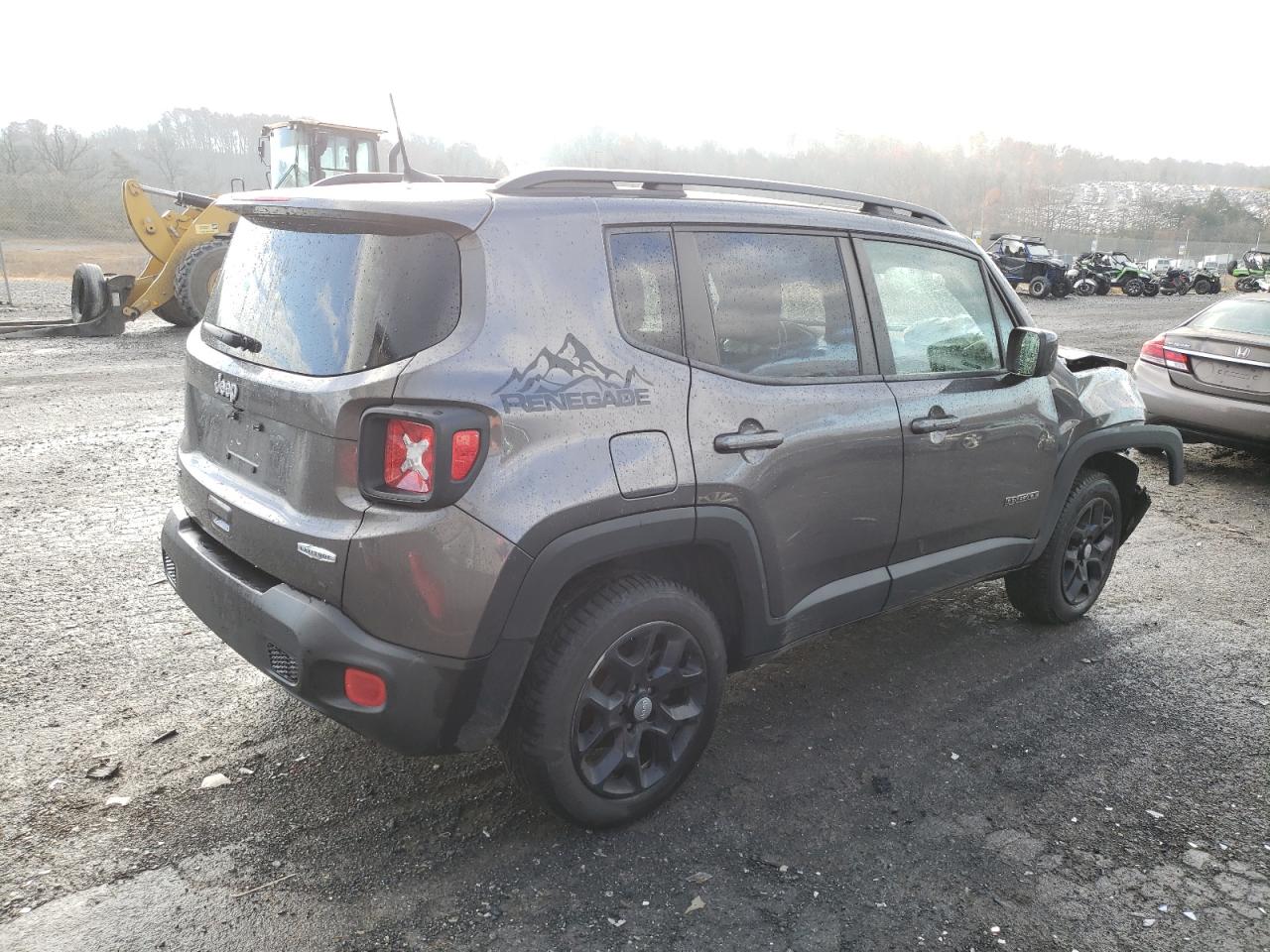 Obraz 3 z 2018 JEEP RENEGADE LATITUDE 2018 z VIN ZACCJBBB2JPH58051