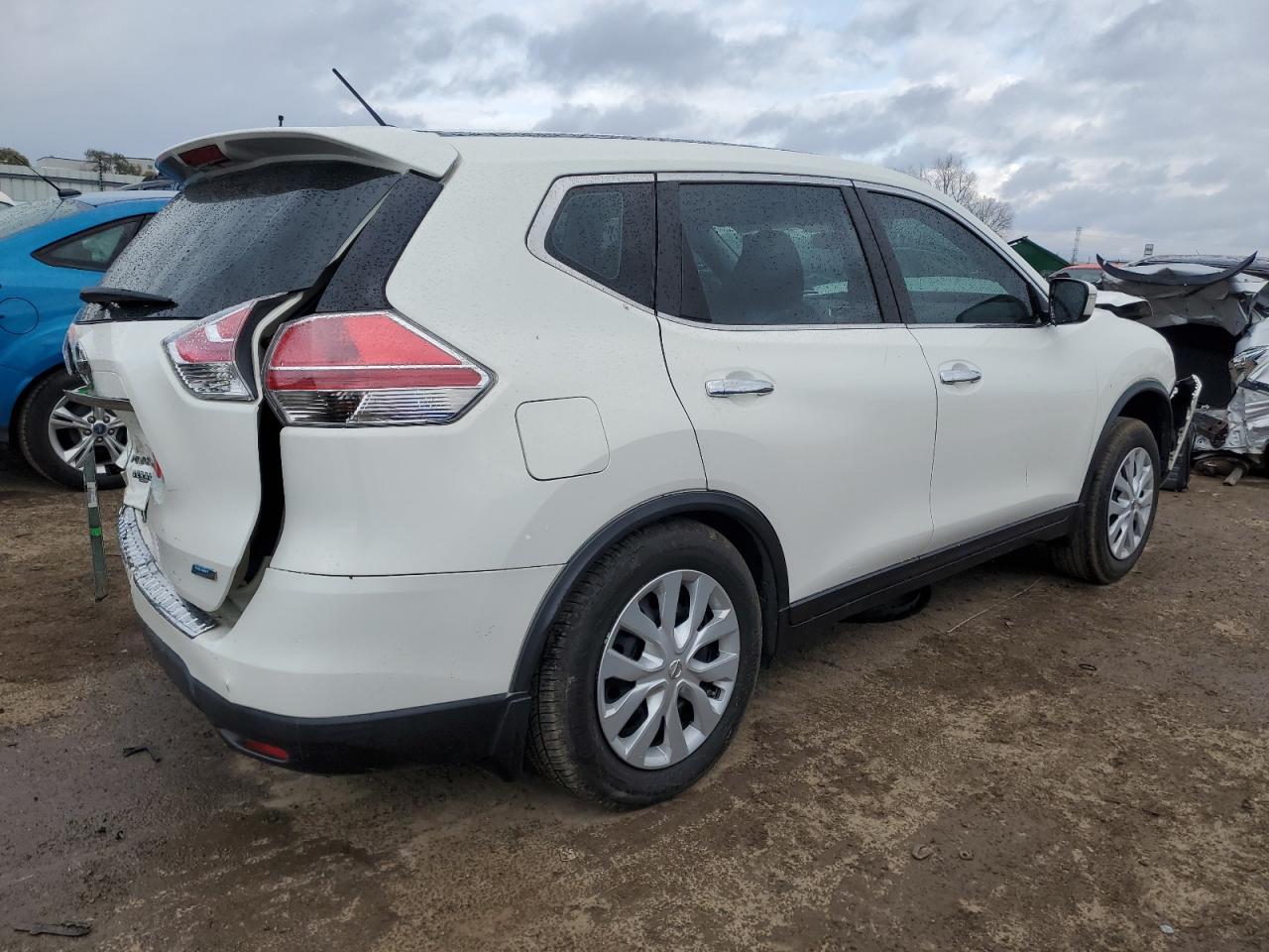 Image 3 of 2014 NISSAN ROGUE S 2014 with VIN 5N1AT2MT6EC830298