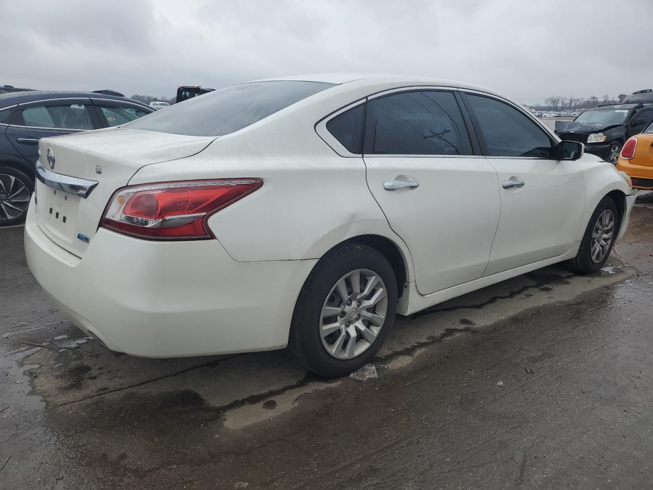 Image 3 of 2013 NISSAN ALTIMA 2.5 2013 with VIN 1N4AL3AP4DC211432