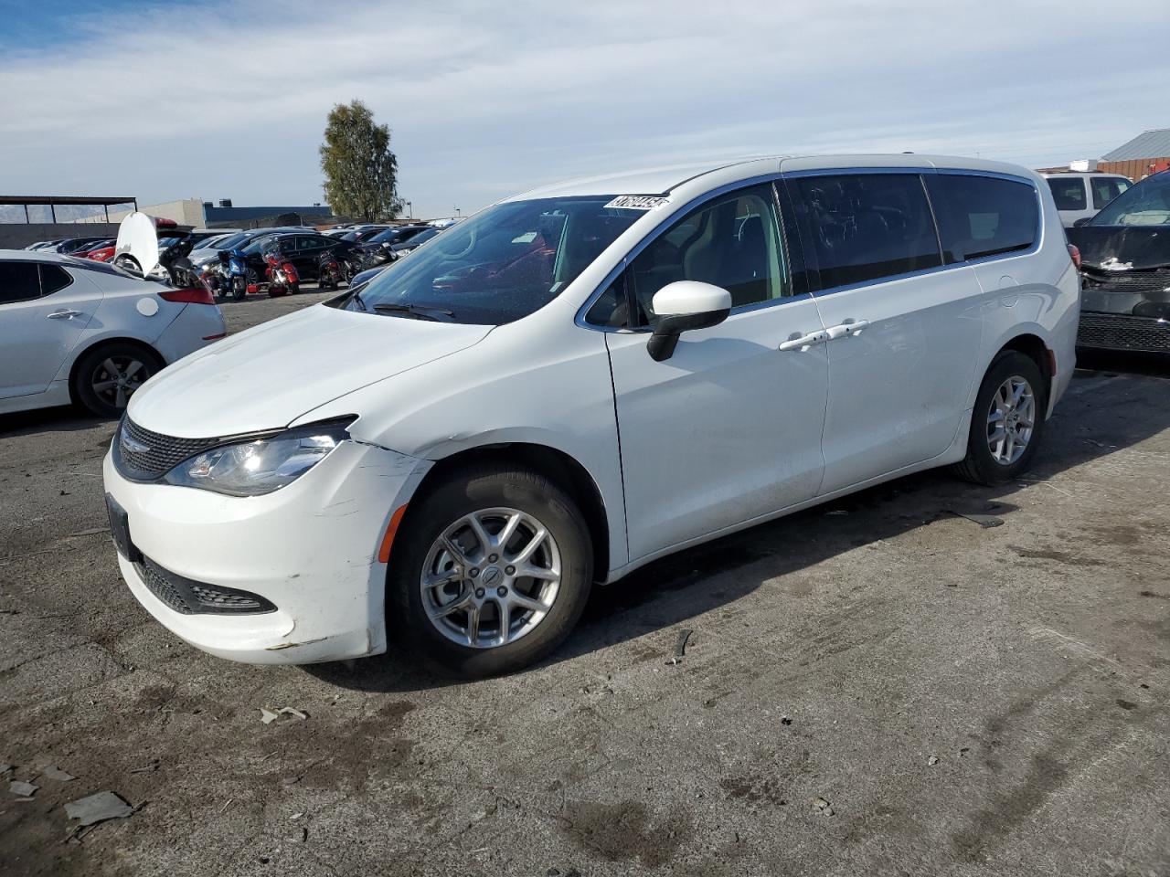 Obraz 2023 CHRYSLER VOYAGER LX 2023
