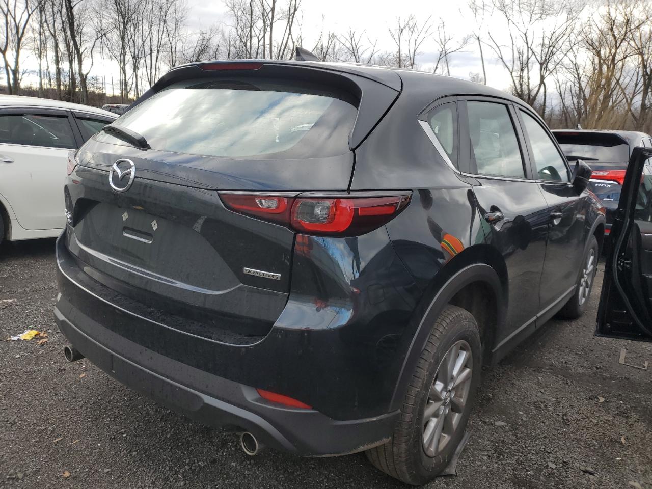 Obraz 3 z 2023 MAZDA CX-5  2023 z VIN JM3KFBAM5P0279953