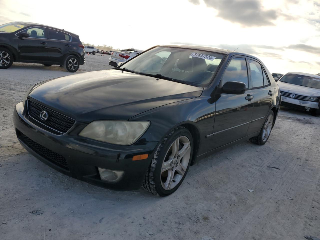 Изображение 1 2005 LEXUS IS 300 2005 с VIN JTHBD192650100049