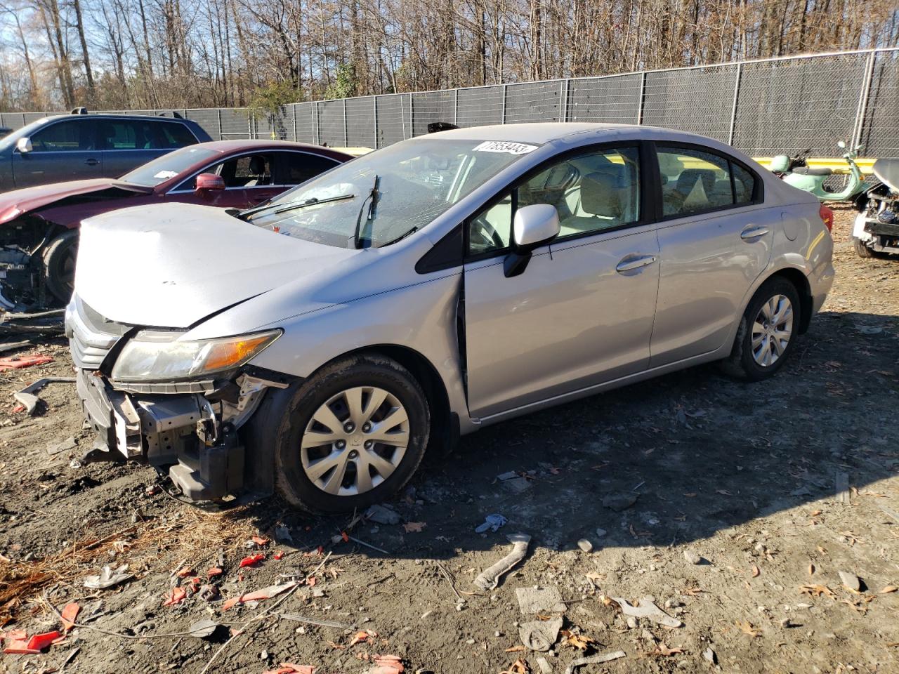 Obraz 1 z 2012 HONDA CIVIC LX 2012 z VIN 19XFB2F56CE340428
