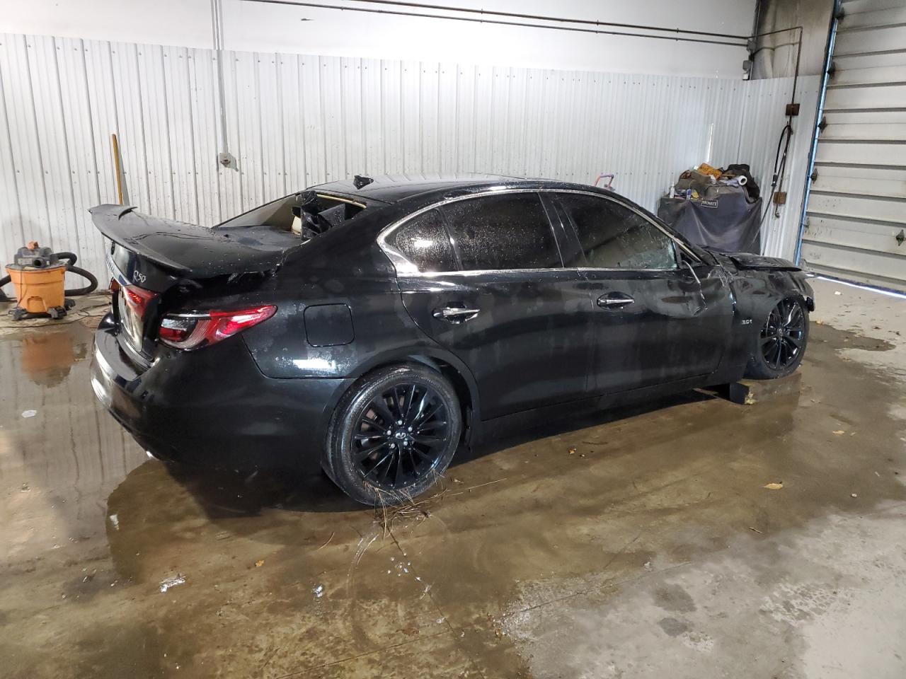 Image 3 of 2020 INFINITI Q50 PURE 2020 with VIN JN1EV7ARXLM251539