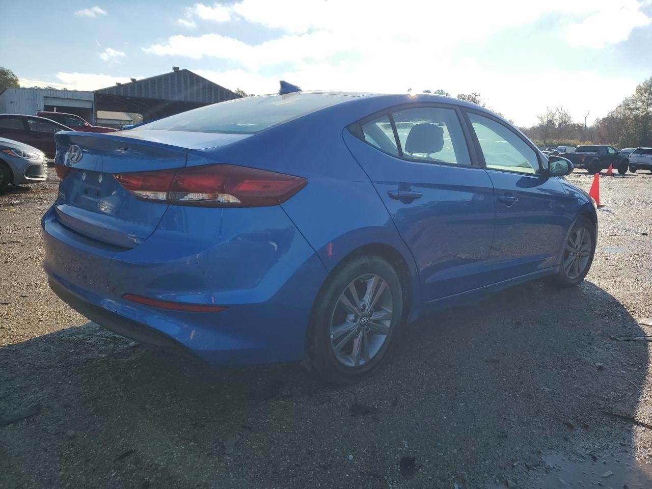 Image 3 of 2017 HYUNDAI ELANTRA SE 2017 with VIN 5NPD84LF9HH202447