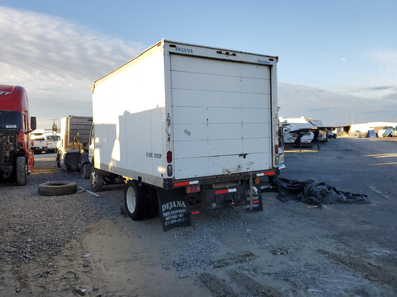 Image 2 of 2006 FORD LOW CAB FORWARD LCF450 2006 with VIN 3FRLL45Z76V327047