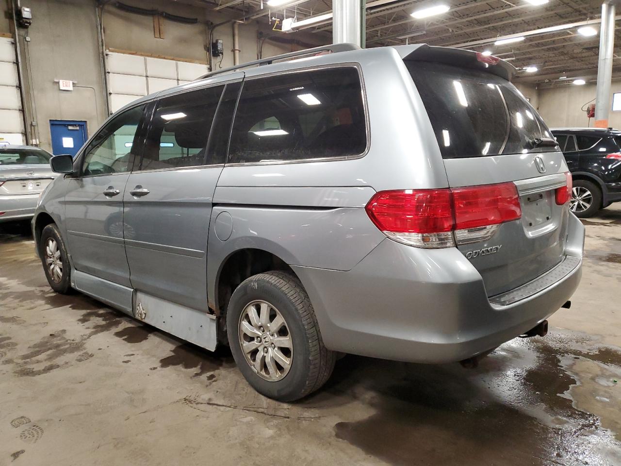 Изображение 2 2016 HONDA ODYSSEY EX 2016 с VIN 5FNRL38489B033009