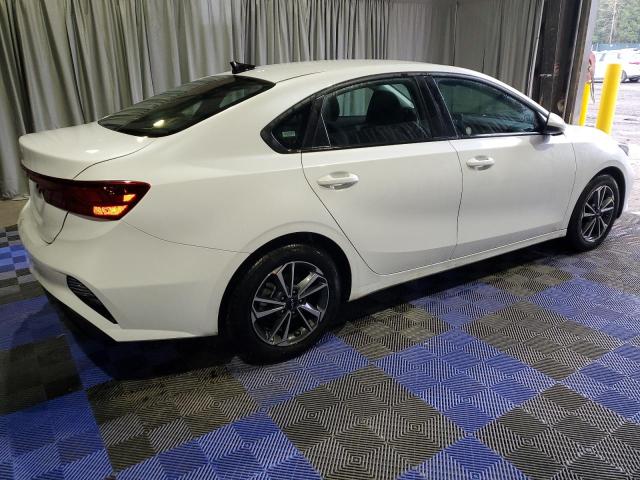 Image 3 of 2023 KIA FORTE LX 2023 with VIN 3KPF24AD7PE637627