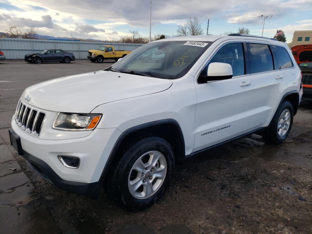 Изображение 1 2015 JEEP GRAND CHEROKEE LAREDO 2015 с VIN 1C4RJFAG4FC228643