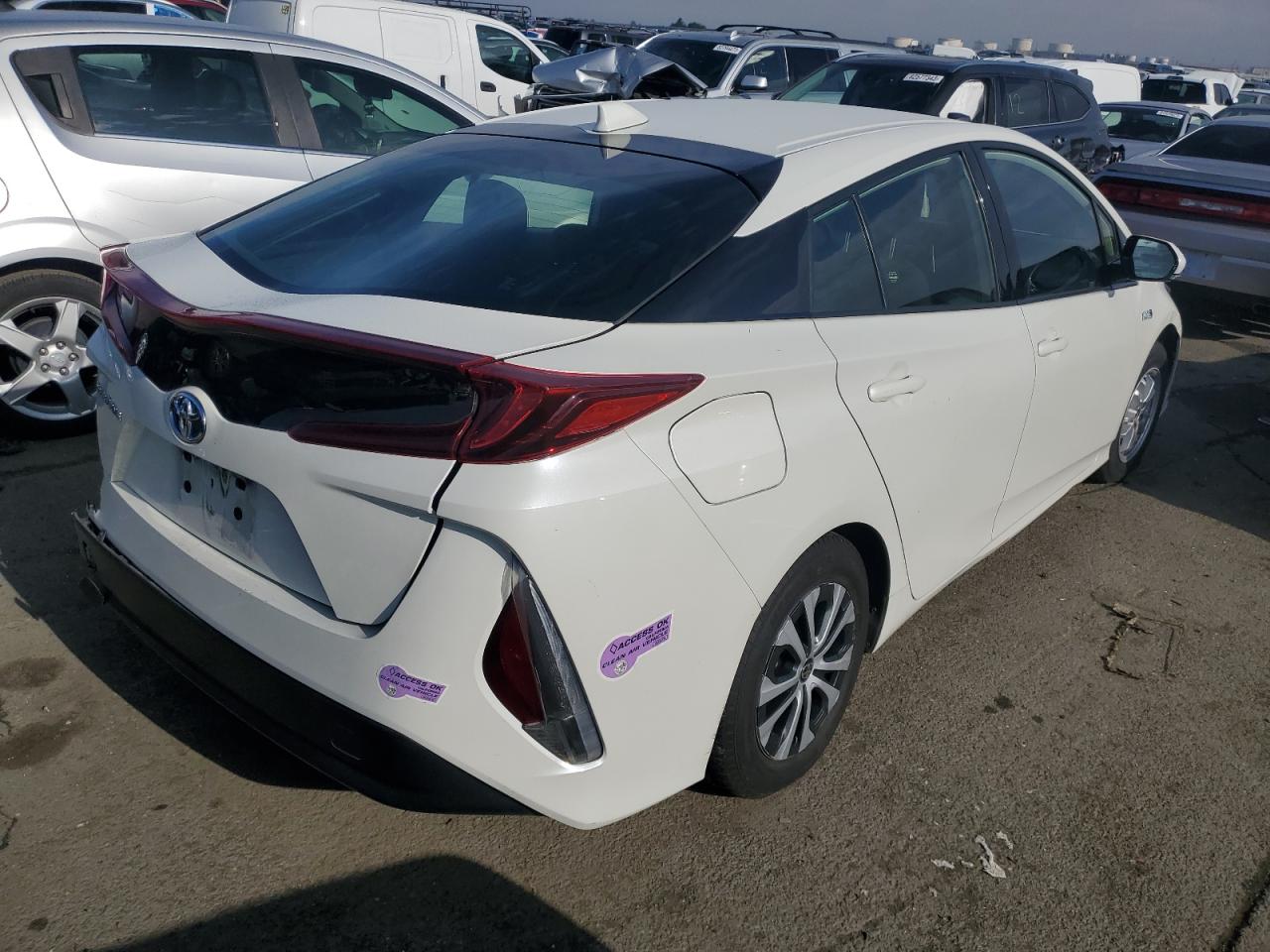 Изображение 3 2020 TOYOTA PRIUS PRIME LE 2020 с VIN JTDKARFP4L3133443