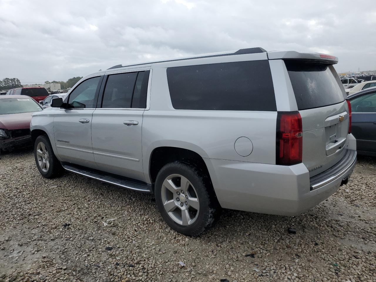Изображение 2 2018 CHEVROLET SUBURBAN C1500 PREMIER 2018 с VIN 1GNSCJKC4JR195313