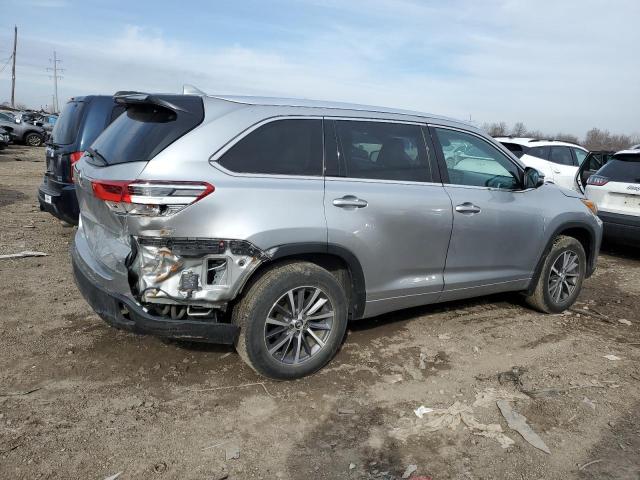 Image 3 of 2018 TOYOTA HIGHLANDER SE 2018 with VIN 5TDJZRFH5JS555956