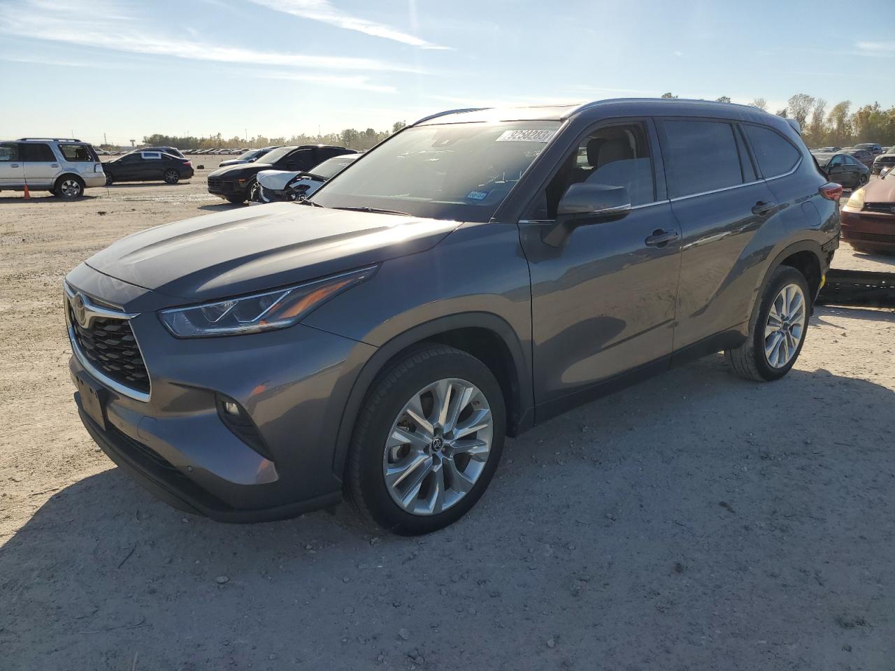 Изображение 1 2021 TOYOTA HIGHLANDER LIMITED 2021 с VIN 5TDYZRAH2MS083838