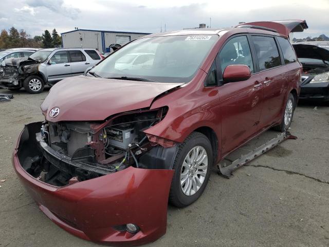 Obraz 1 z 2017 TOYOTA SIENNA XLE 2017 z VIN 5TDYZ3DC3HS871045