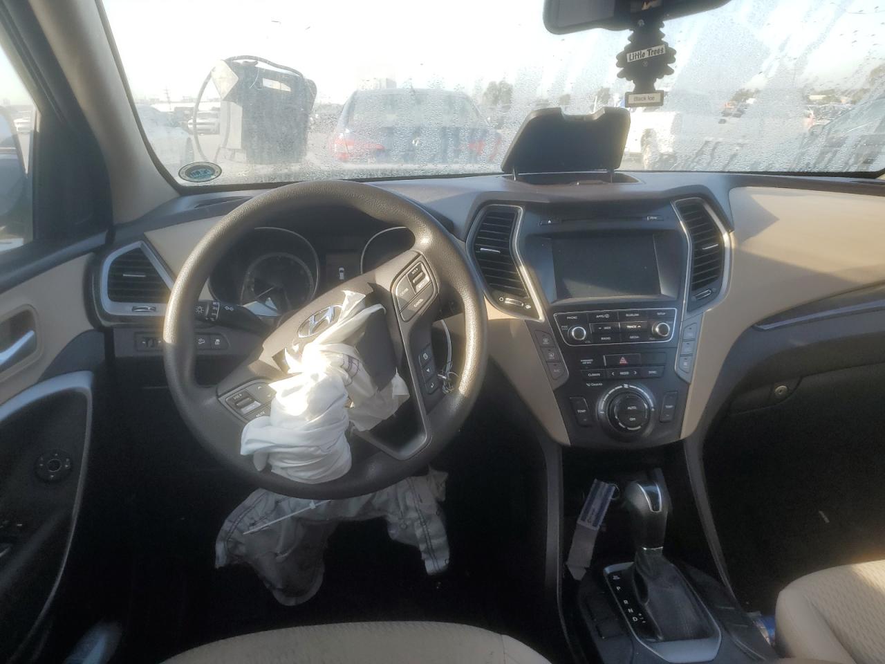 Image 1 of 2019 HYUNDAI SANTA FE XL SE 2019 with VIN KM8SM4HFXKU301086