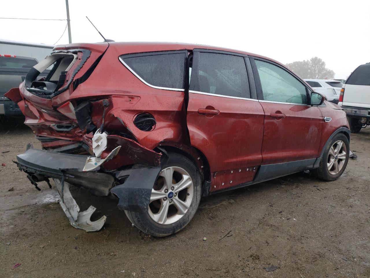 Image 3 of 2014 FORD ESCAPE SE 2014 with VIN 1FMCU0GX5EUE56656