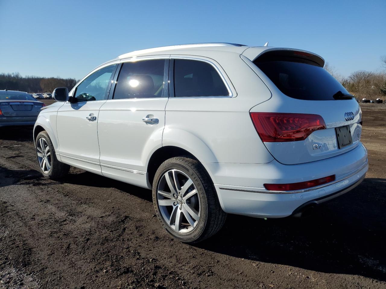 Изображение 2 2015 AUDI Q7 PREMIUM PLUS 2015 с VIN WA1LGAFE8FD021367