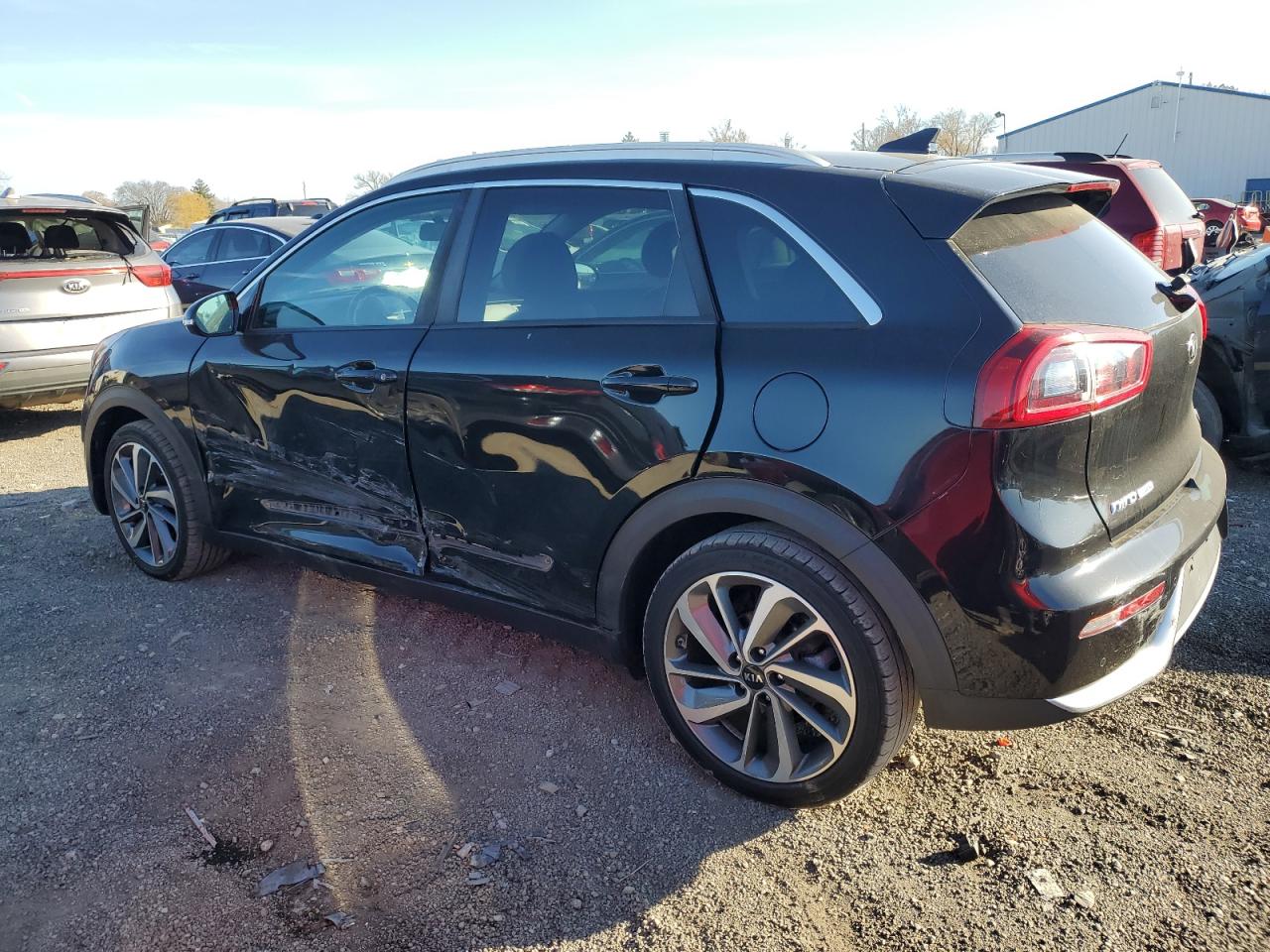 Изображение 2 2017 KIA NIRO EX TOURING 2017 с VIN KNDCE3LC2H5041122