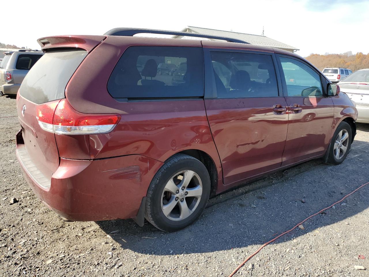 Image 3 of 2011 TOYOTA SIENNA LE 2011 with VIN 5TDKK3DC5BS064527