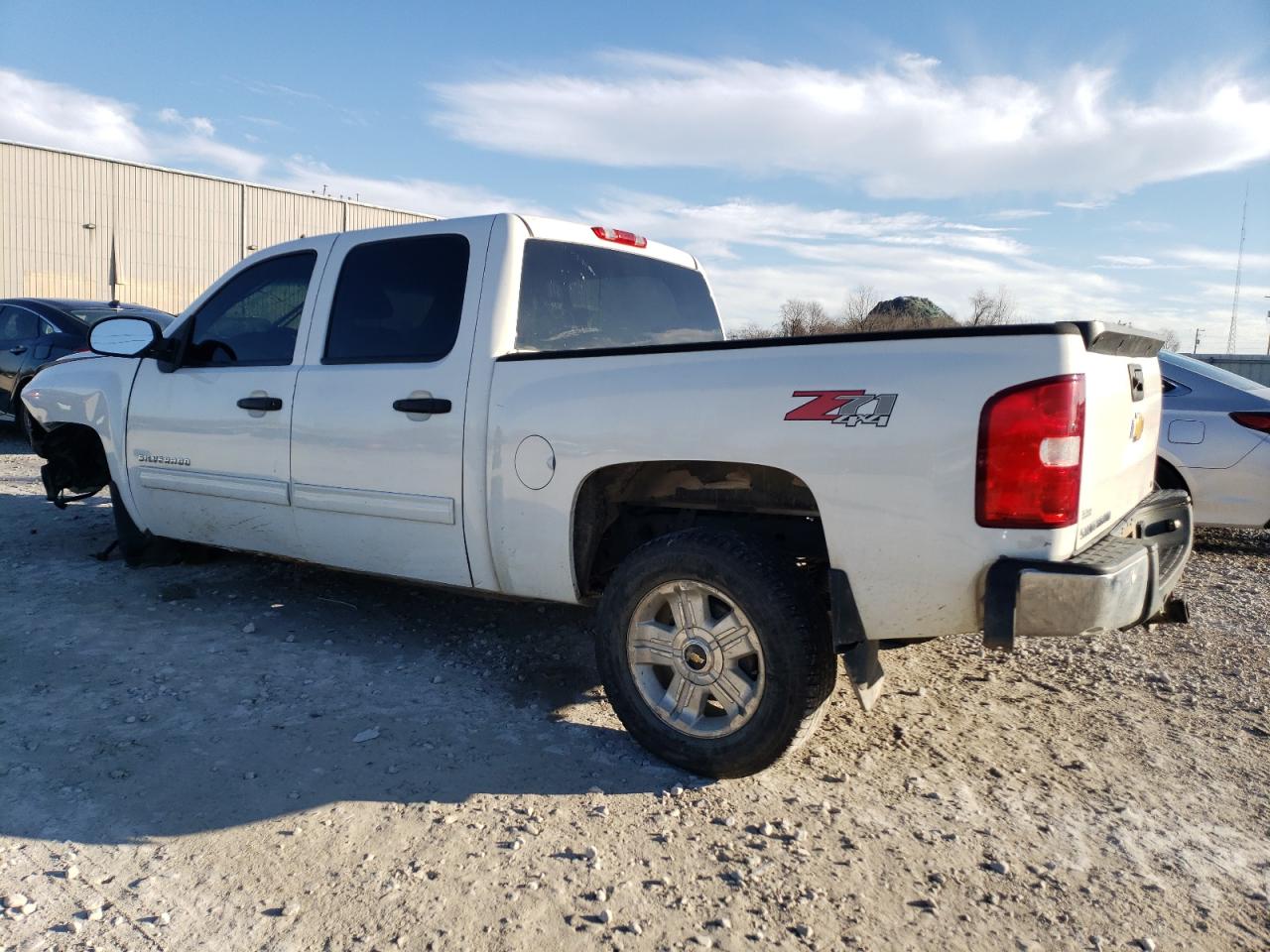 Image 2 of 2013 CHEVROLET SILVERADO K1500 LT 2013 with VIN 3GCPKSE7XDG264998