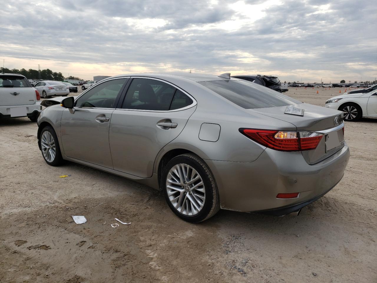 Изображение 2 2015 LEXUS ES 350 2015 с VIN JTHBK1GG4F2190781