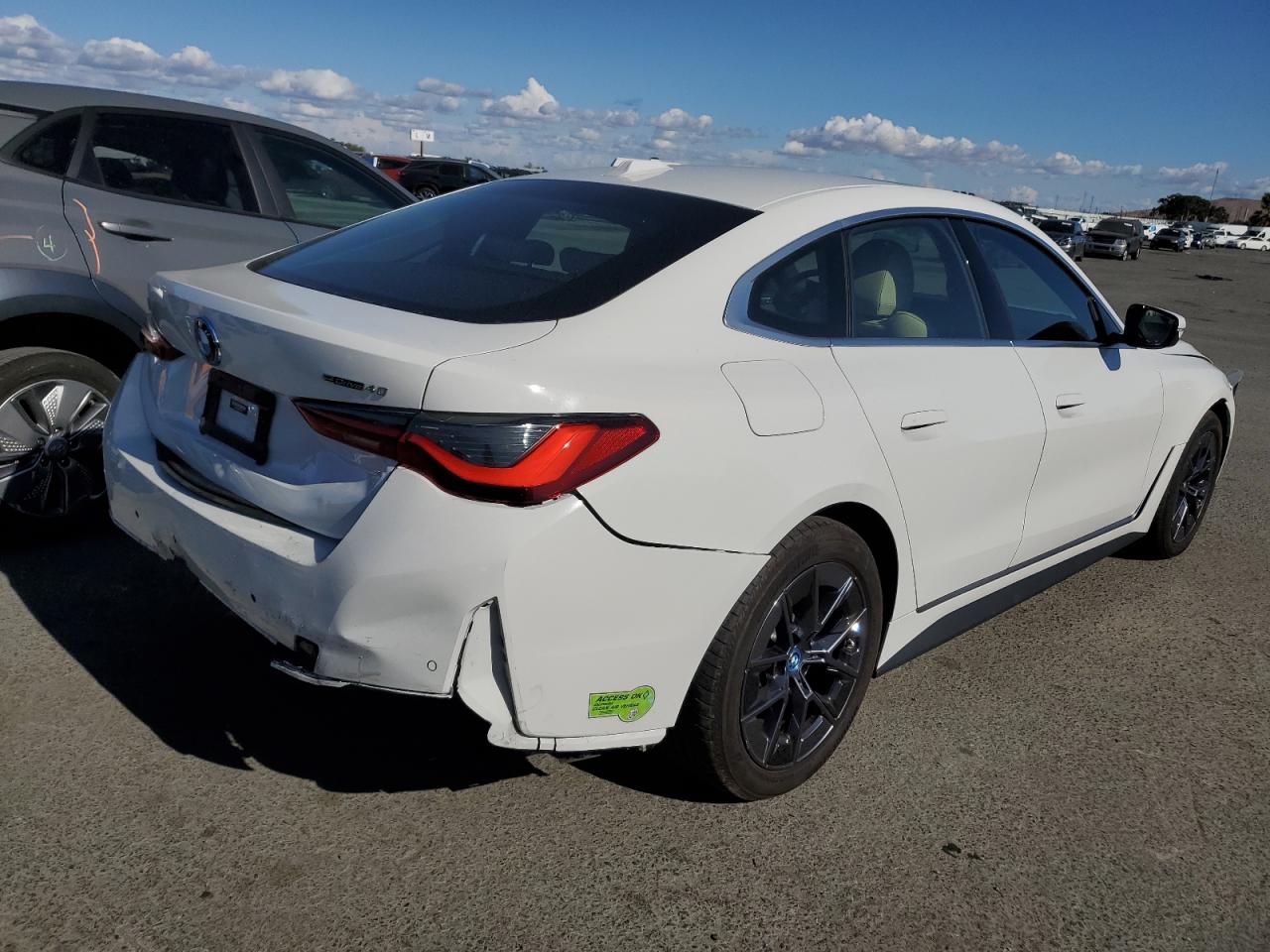 Изображение 3 2023 BMW I4 EDRIVE40  2023 с VIN WBY73AW0XPFP10824