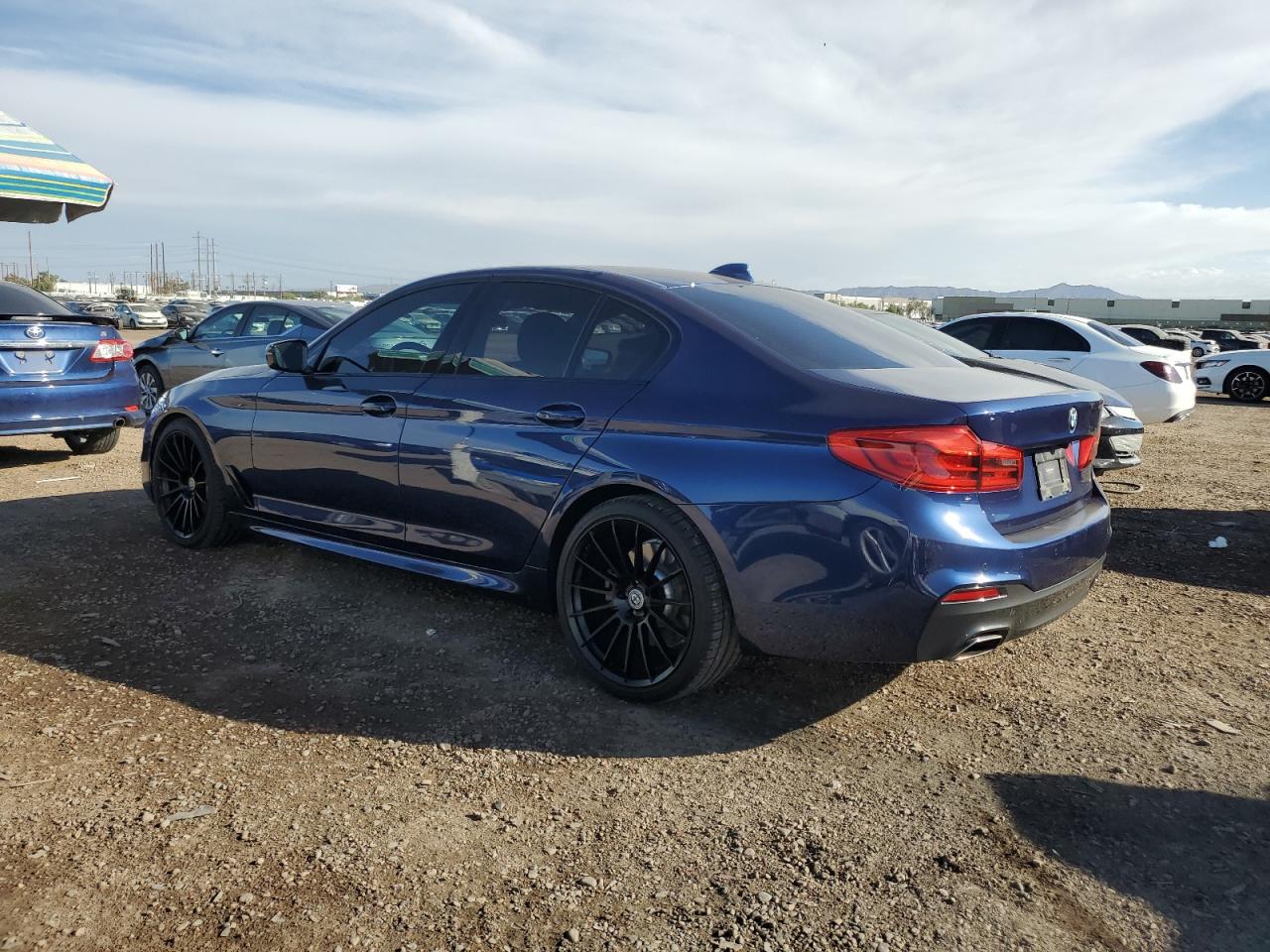 Obraz 2 z 2019 BMW 540 I 2019 z VIN WBAJE5C58KWW11224