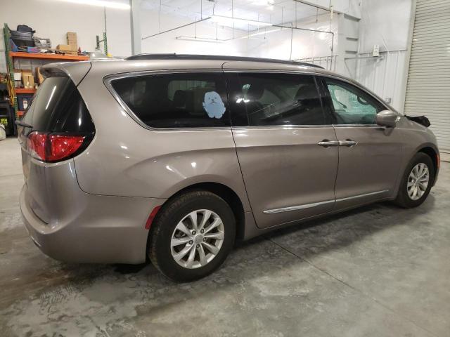 Image 3 of 2017 CHRYSLER PACIFICA TOURING L 2017 with VIN 2C4RC1BG0HR537838