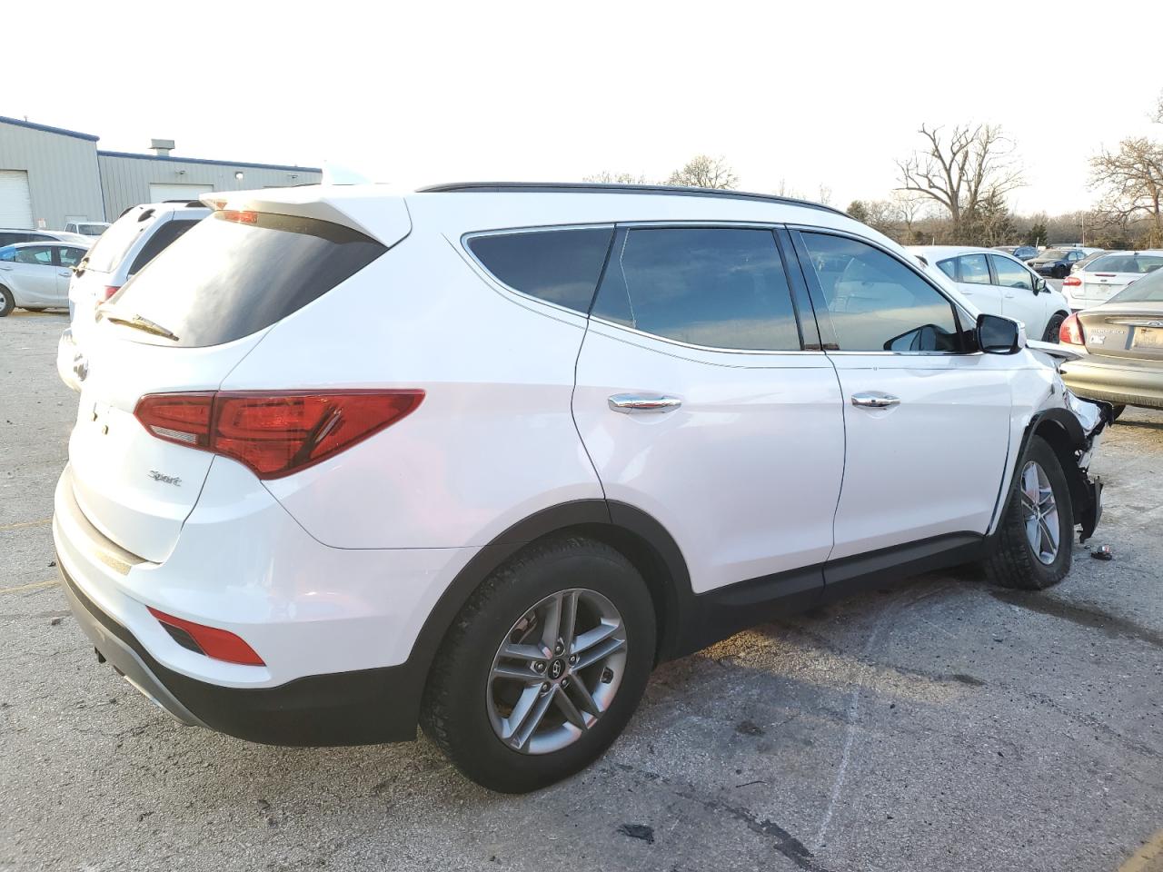 Image 3 of 2018 HYUNDAI SANTA FE SPORT  2018 with VIN 5NMZU3LBXJH078958