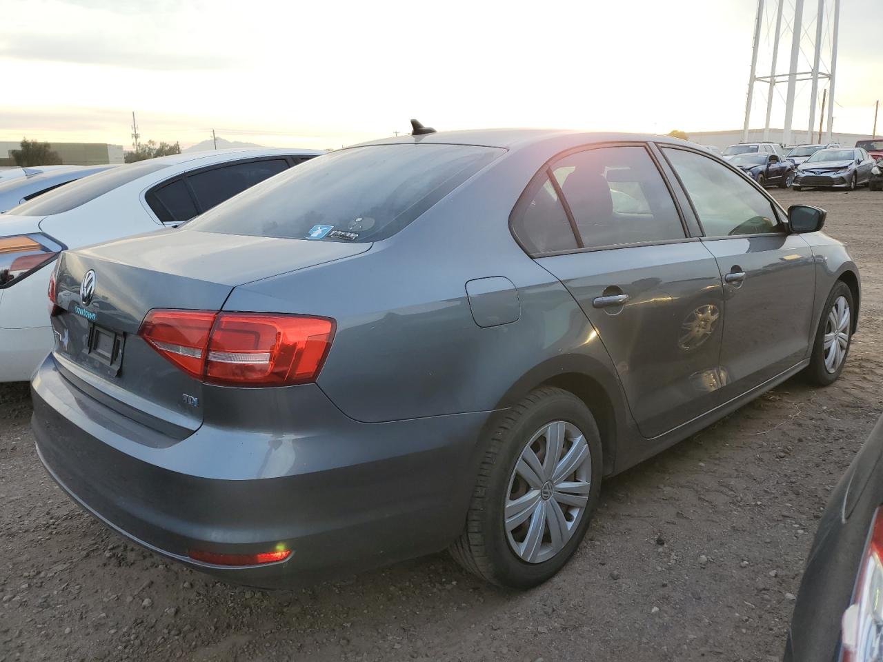 Image 3 of 2015 VOLKSWAGEN JETTA TDI 2015 with VIN 3VWLA7AJ6FM319268