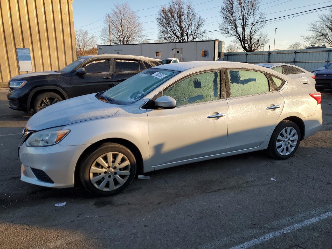 Obraz 1 z 2018 NISSAN SENTRA S 2018 z VIN 3N1AB7AP8JY255430