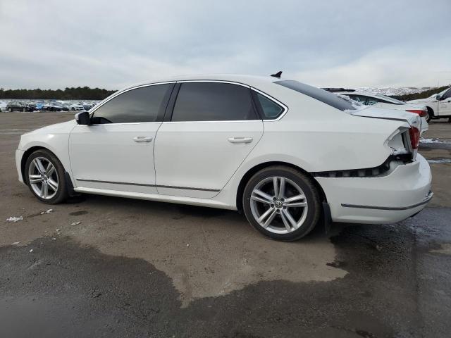 Изображение 2 2015 VOLKSWAGEN PASSAT SE 2015 с VIN 1VWBT7A30FC054758