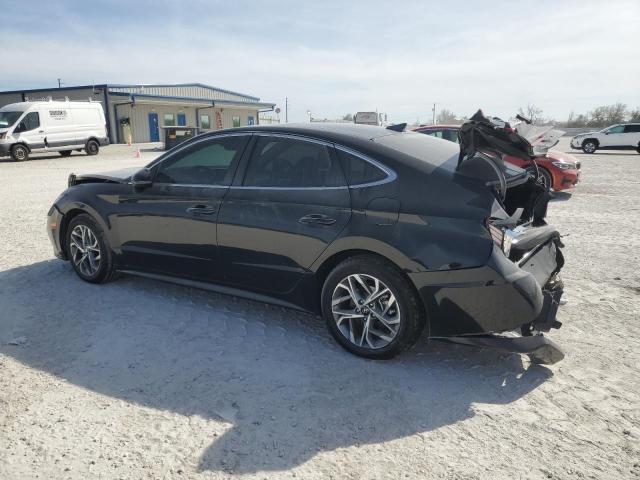Obraz 2 z 2023 HYUNDAI SONATA SEL 2023 z VIN KMHL14JA2PA327105