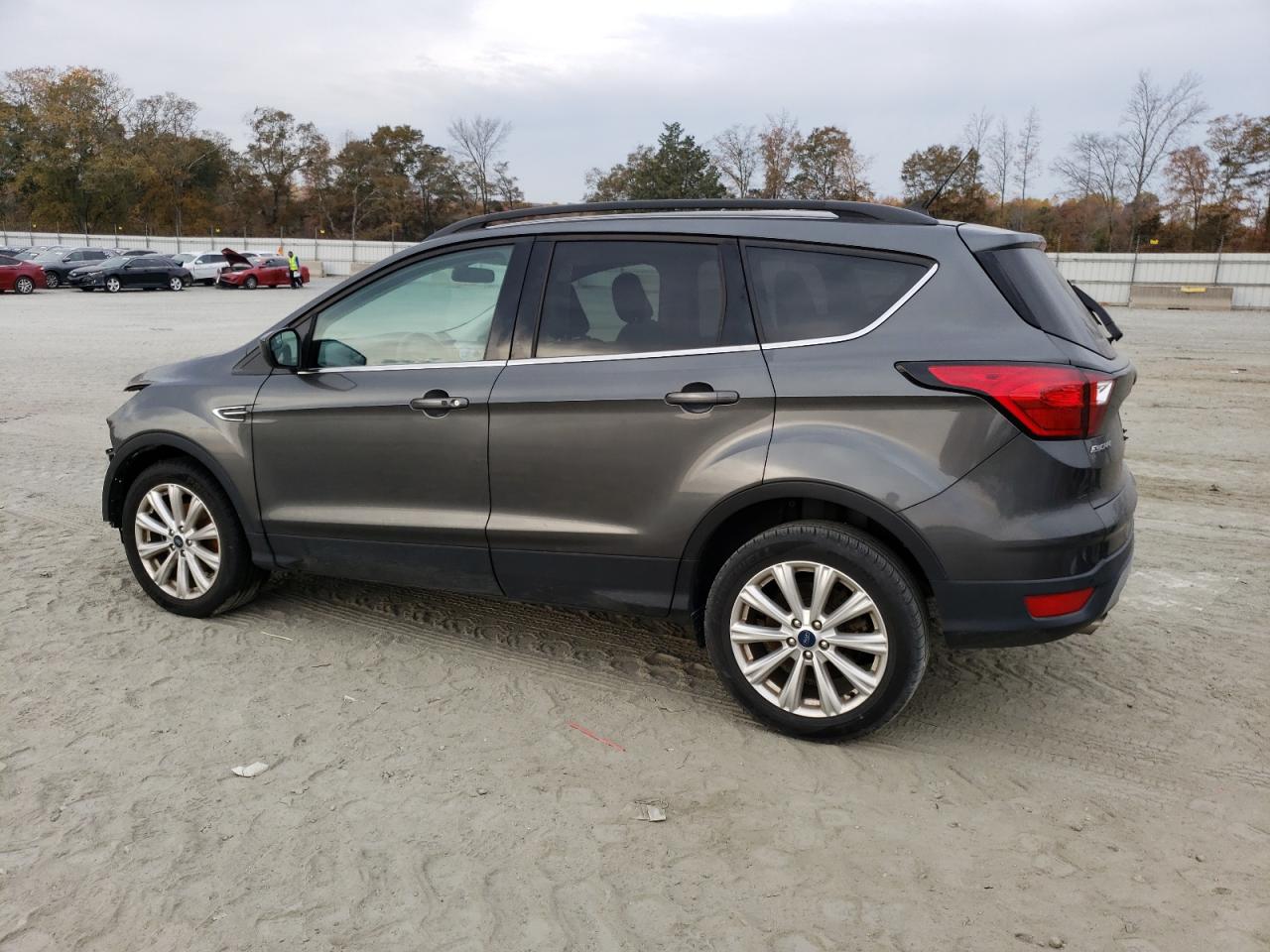 Изображение 2 2019 FORD ESCAPE SEL 2019 с VIN 1FMCU0HD0KUA30695