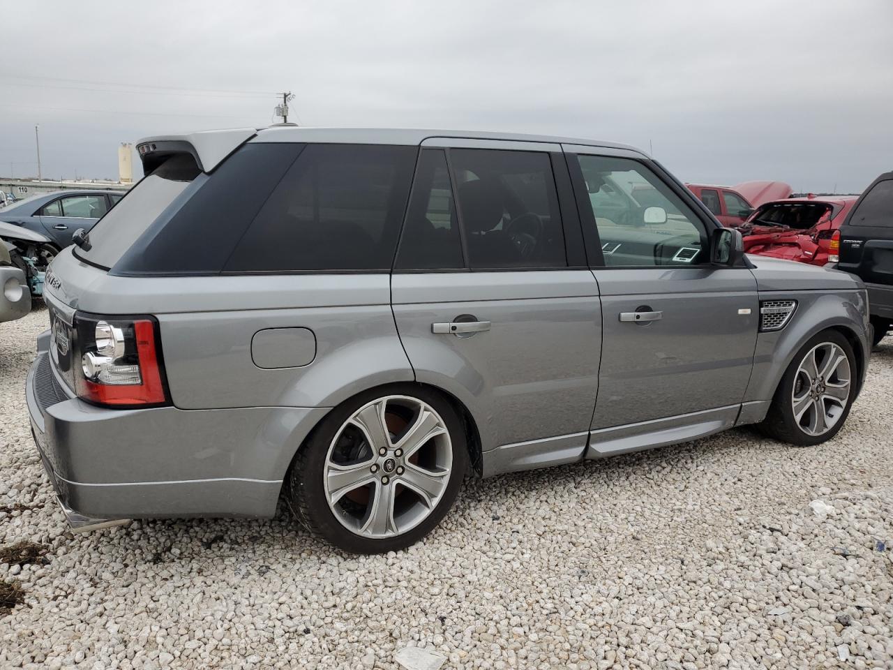 Image 3 of 2013 LAND ROVER RANGE ROVER SPORT AUTOBIOGRAPHY 2013 with VIN SALSP2E42DA785884
