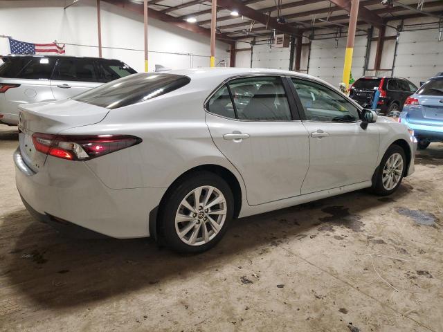 Obraz 3 z 2023 TOYOTA CAMRY LE 2023 z VIN 4T1C11AK2PU179656