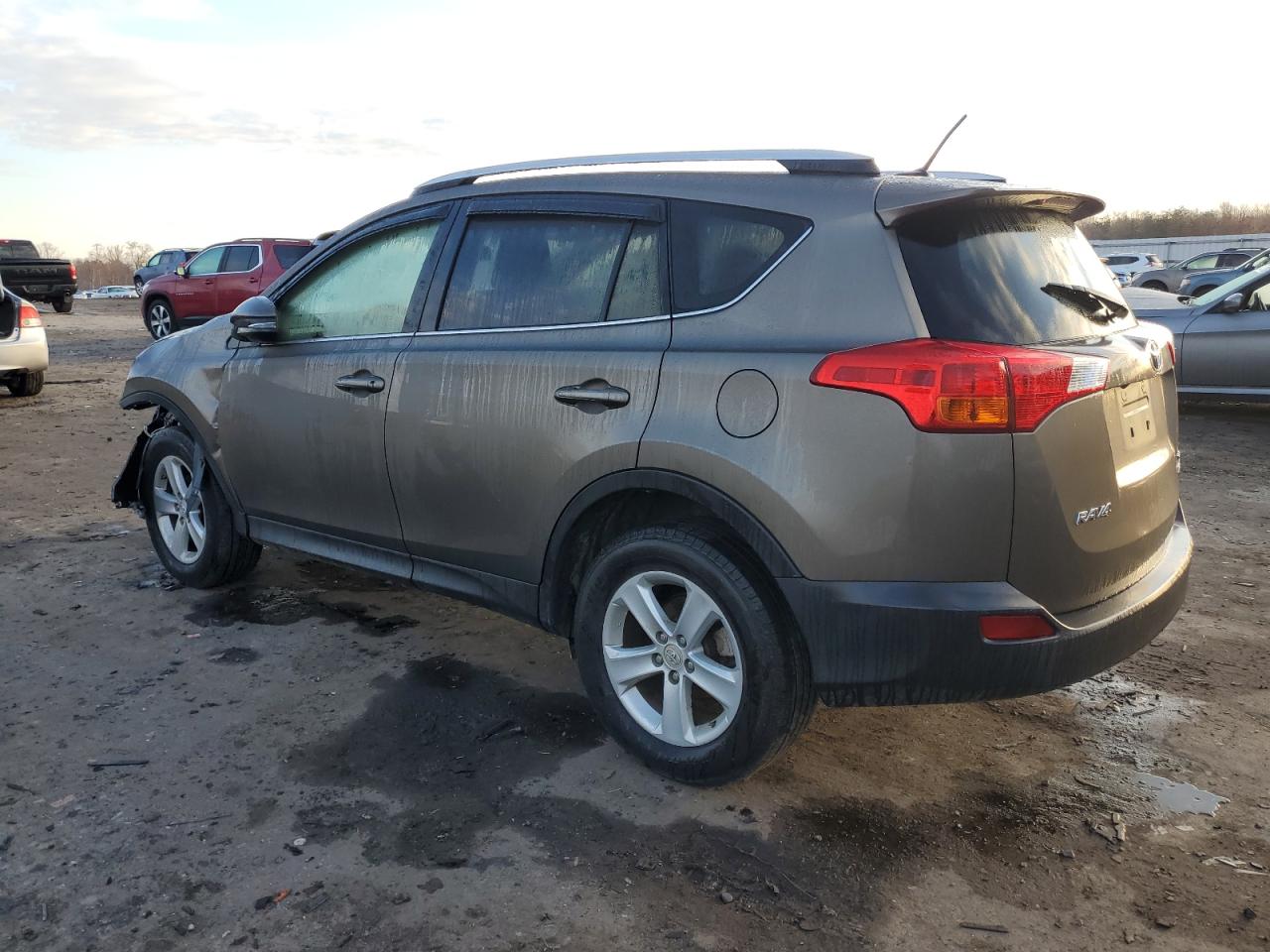 Image 2 of 2014 TOYOTA RAV4 XLE 2014 with VIN JTMRFREV7ED092416