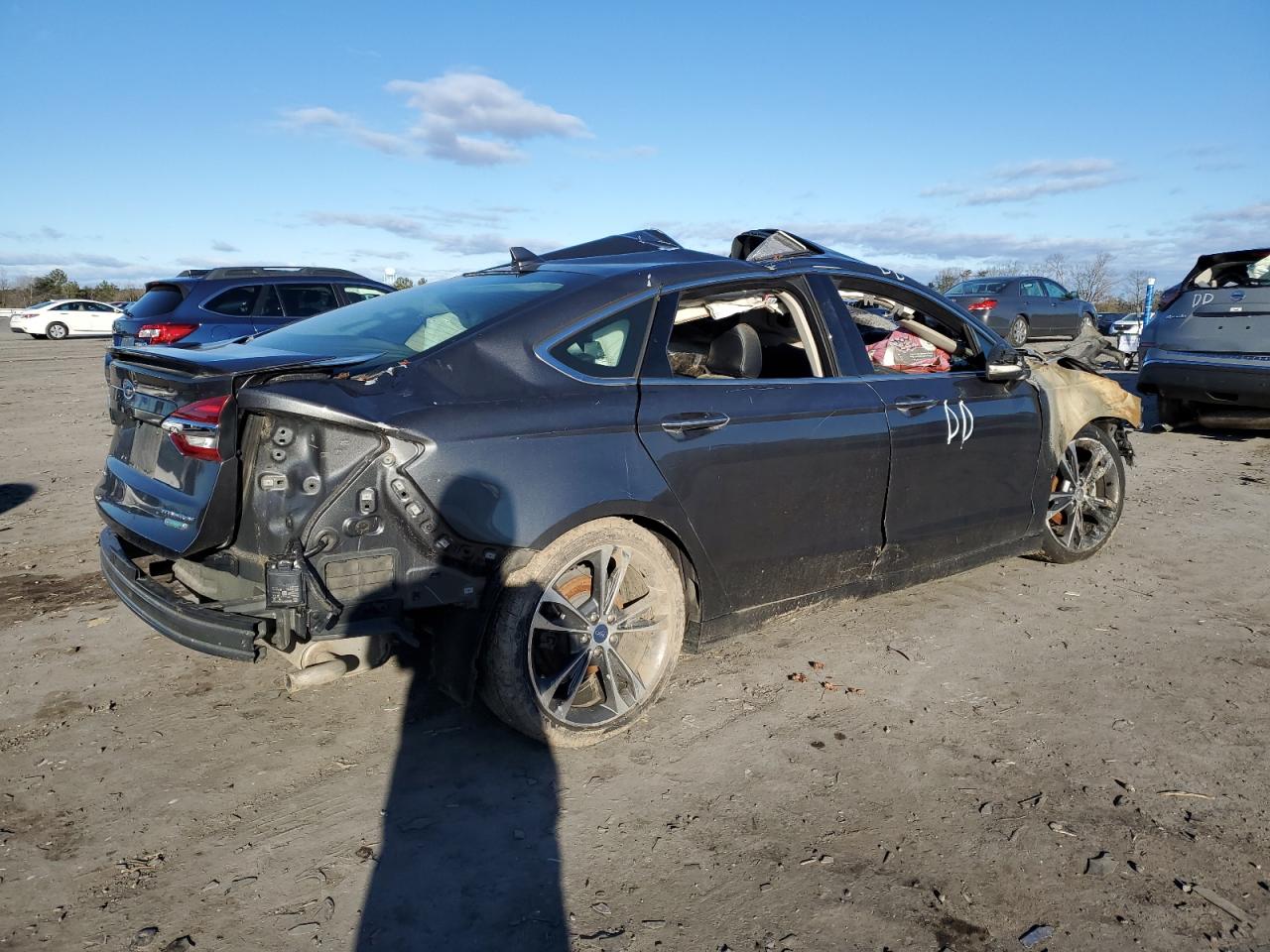 Image 3 of 2020 FORD FUSION TITANIUM 2020 with VIN 3FA6P0K90LR193164