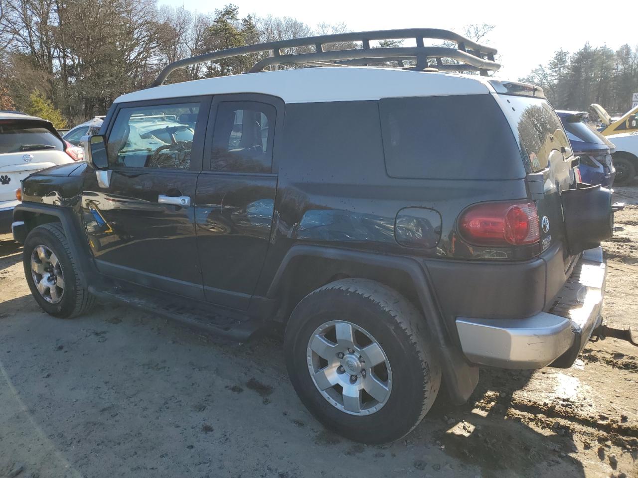 Изображение 2 2007 TOYOTA FJ CRUISER  2007 с VIN JTEBU11F470045695