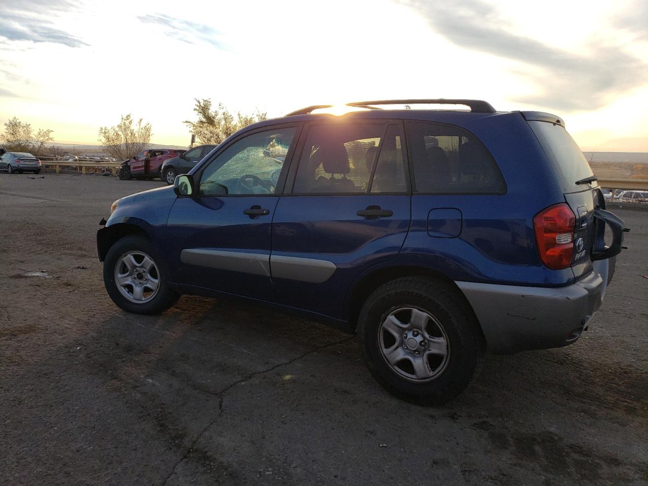 Obraz 2 z 2004 TOYOTA RAV4  2004 z VIN JTEGD20V740019463