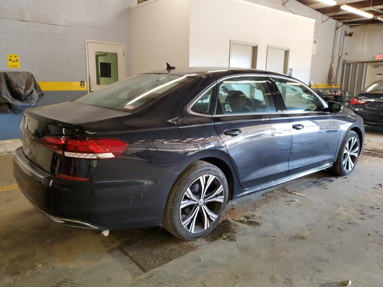 Obraz 3 z 2021 VOLKSWAGEN PASSAT SE 2021 z VIN 1VWSA7A39MC004945