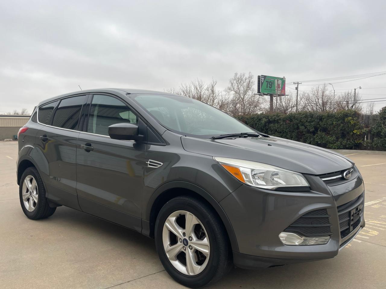 Obraz 1 z 2016 FORD ESCAPE SE 2016 z VIN 1FMCU0G95GUA32219