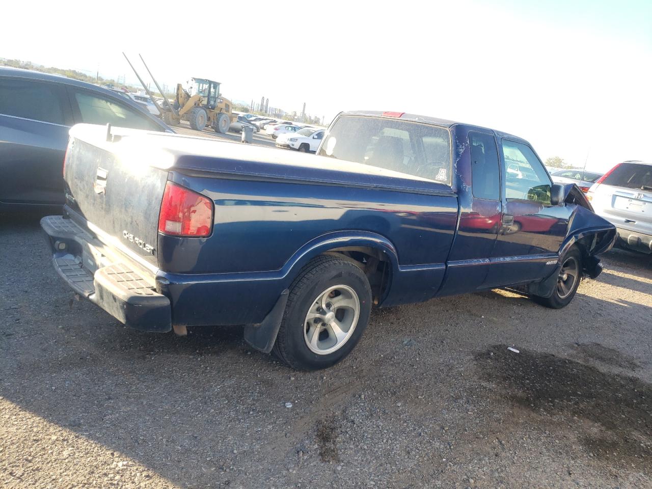 Image 3 of 2003 CHEVROLET S TRUCK S10 2003 with VIN 1GCCS19H038117556