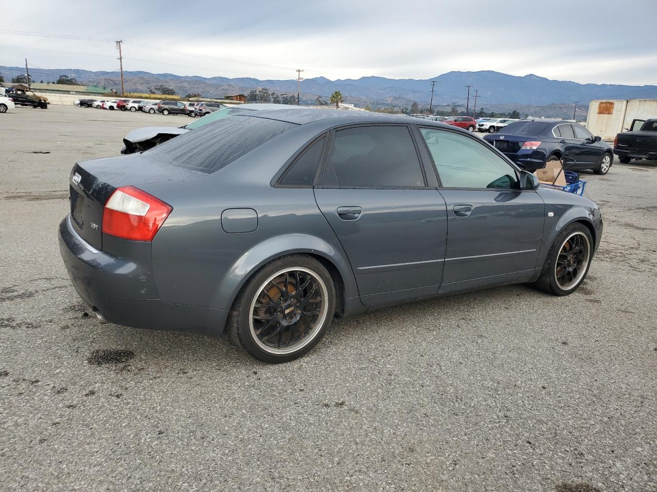 Obraz 3 z 2004 AUDI A4 1.8T 2004 z VIN WAUJC68E74A217492
