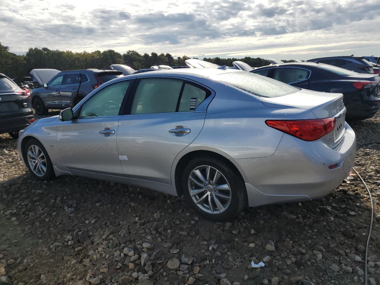 Image 2 of Infiniti Q50 Premium 2017 with VIN JN1EV7AR4HM840416